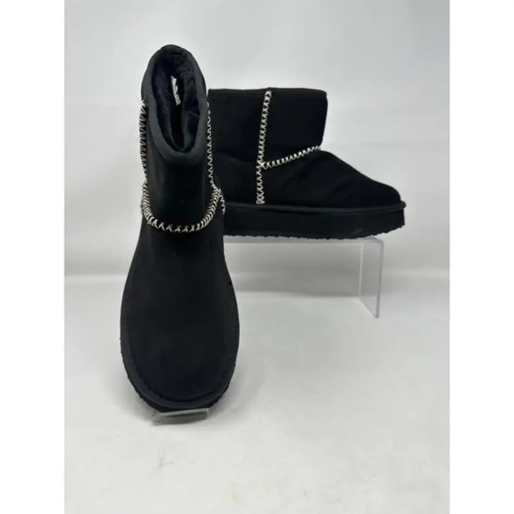 NWT Arizona Black Cozy Stitch Short Winter Boots SIZE 8